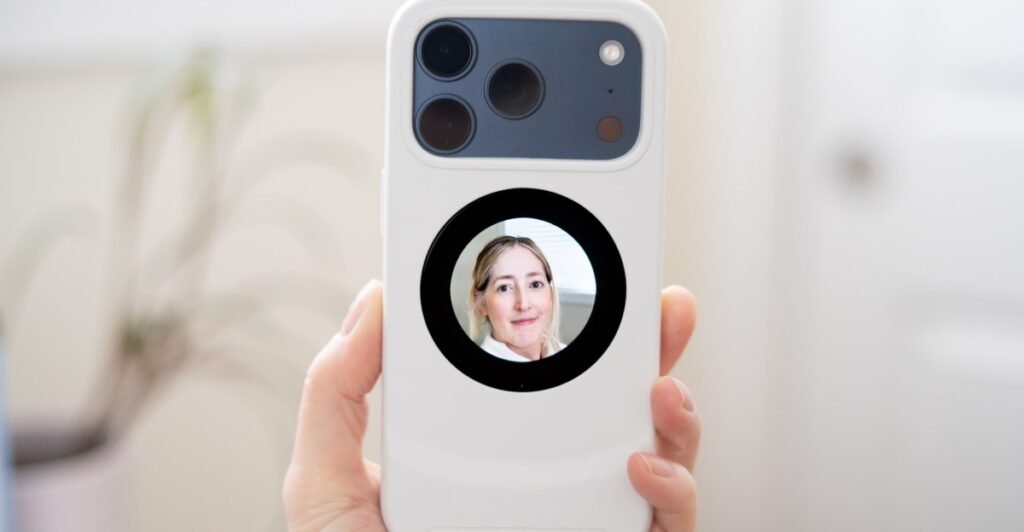 I wish this selfie phone case was better for selfies