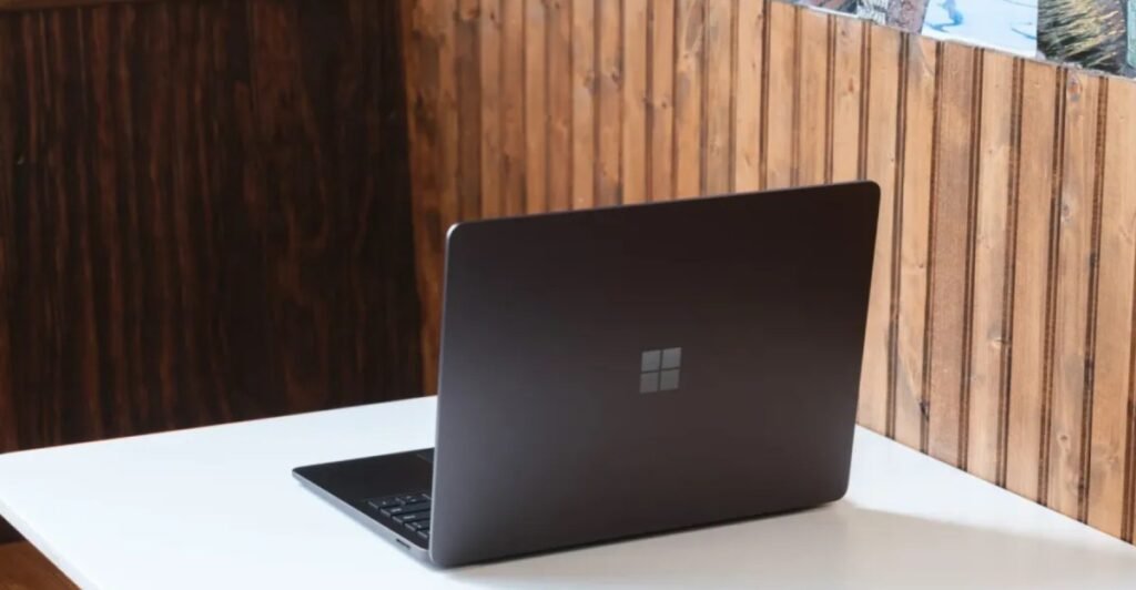 Microsoft planning Surface Laptop with an OLED display Microsoft planning Surface Laptop with an OLED display