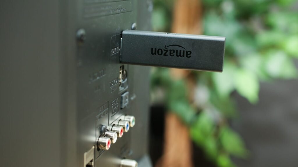 amazon-fire-tv-stick-product-photos-03.jpg