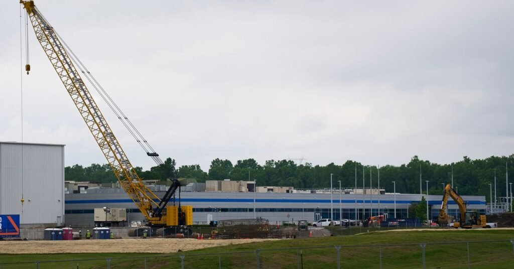 Anthropic Gets in Bed With SpaceX as the AI Race Turns Weird