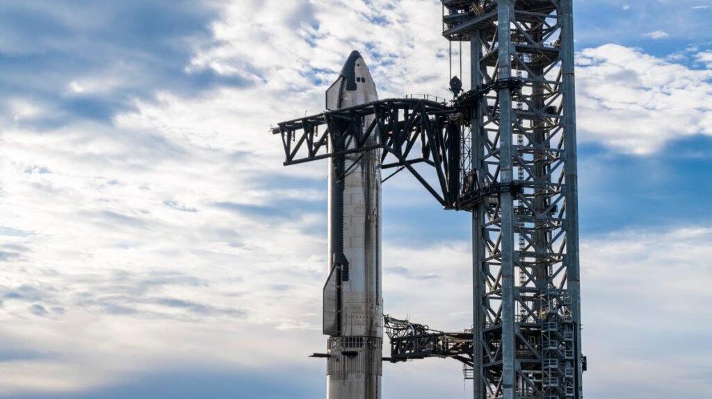 Report: Google and SpaceX in talks to put data centers into orbit SpaceX starship fully stacked