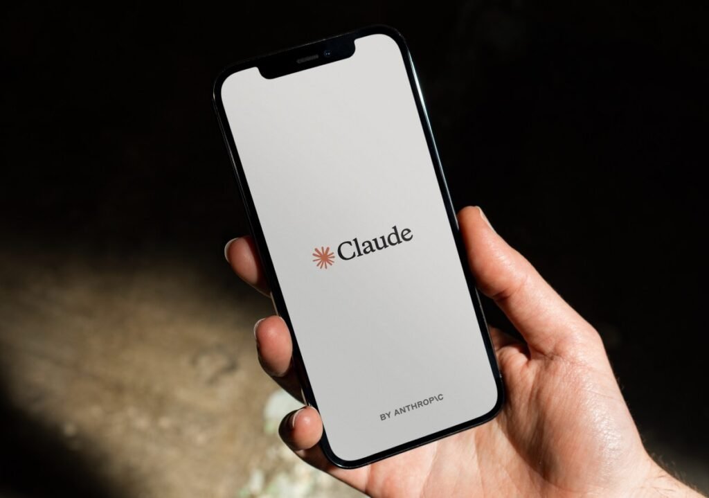 Claude Cowork finally remembers what you told the app in chat Claude Cowork finally remembers what you told the app in chat