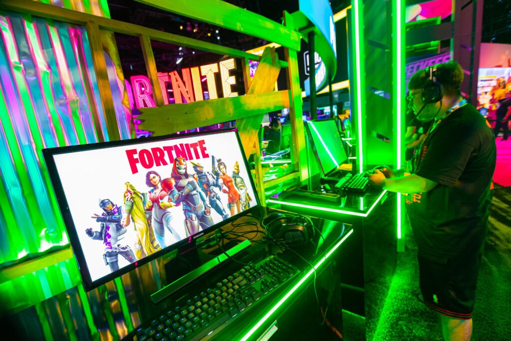 Disney's Millennium Falcon Ride Activates Fortnite In-Game Rewards
