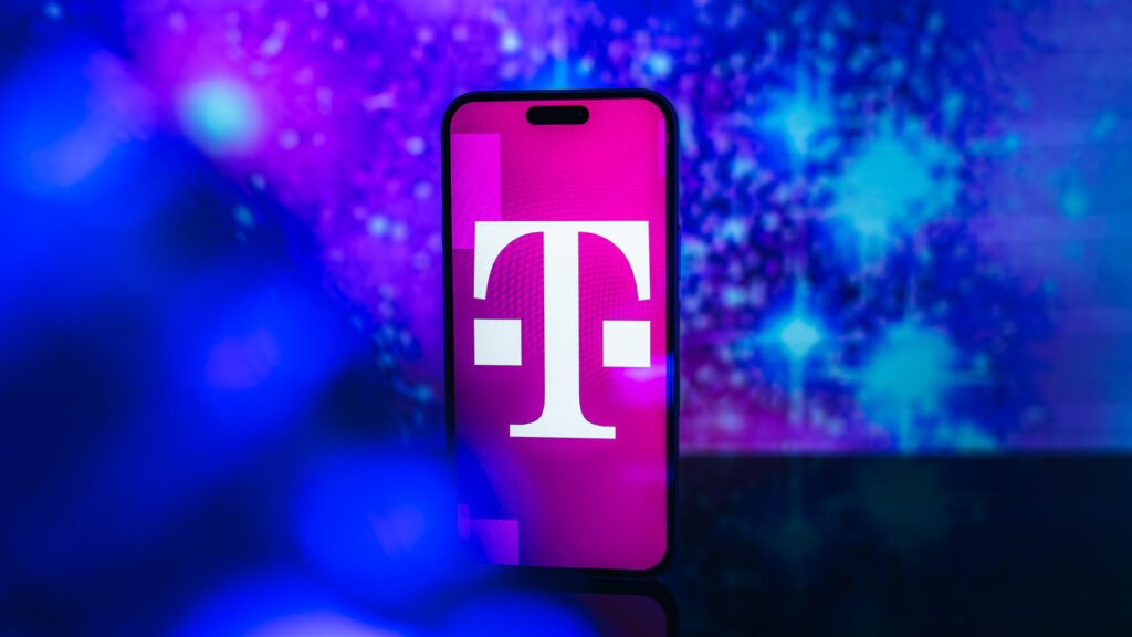T-Mobile Is Stretching Its Device Commitment to 3 Years with New Installment and ‘2.0’ Phone Plans T-Mobile Is Stretching Its Device Commitment to 3 Years with New Installment and '2.0' Phone Plans