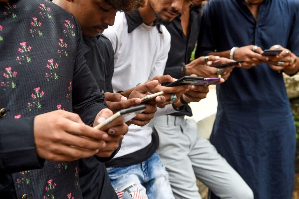 India forces caller-ID apps to feed spam reports to telcos India forces caller-ID apps to feed spam reports to telcos