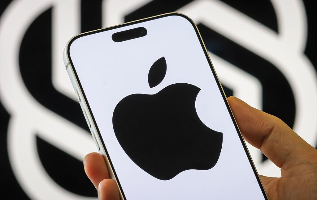 OpenAI stuck fighting Musk antitrust suit after Apple finds a way out OpenAI stuck fighting Musk antitrust suit after Apple finds a way out