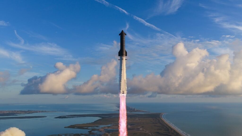 SpaceX’s Starship goes orbital, deploying first next-gen Starlinks SpaceX's Starship goes orbital, deploying first next-gen Starlinks