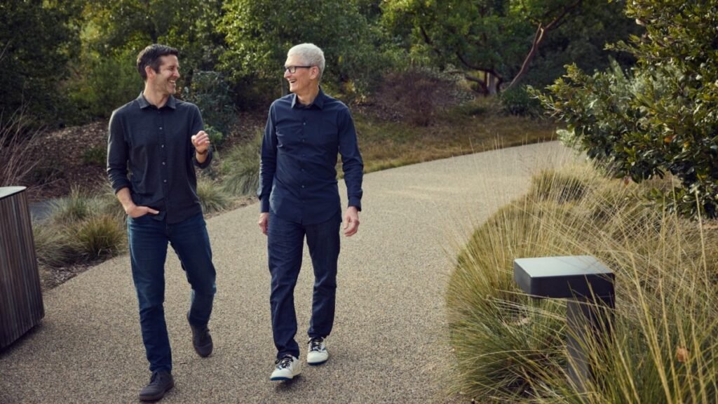 Tim Cook's parting message: Apple is in the hands of a product builder