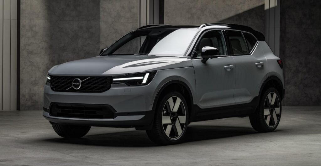 Volvo XC40 PHEV is back with a new look, better sensors, and Gemini AI Volvo XC40 PHEV is back with a new look, better sensors, and Gemini AI