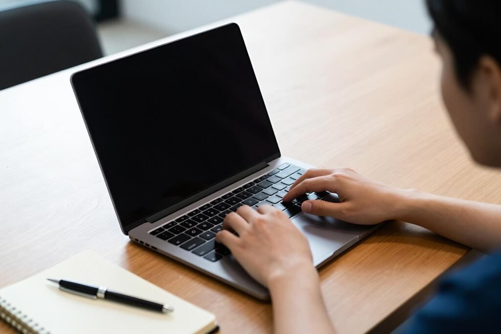 Writesonic Review: The AI Writer That Actually Feels Like a Colleague